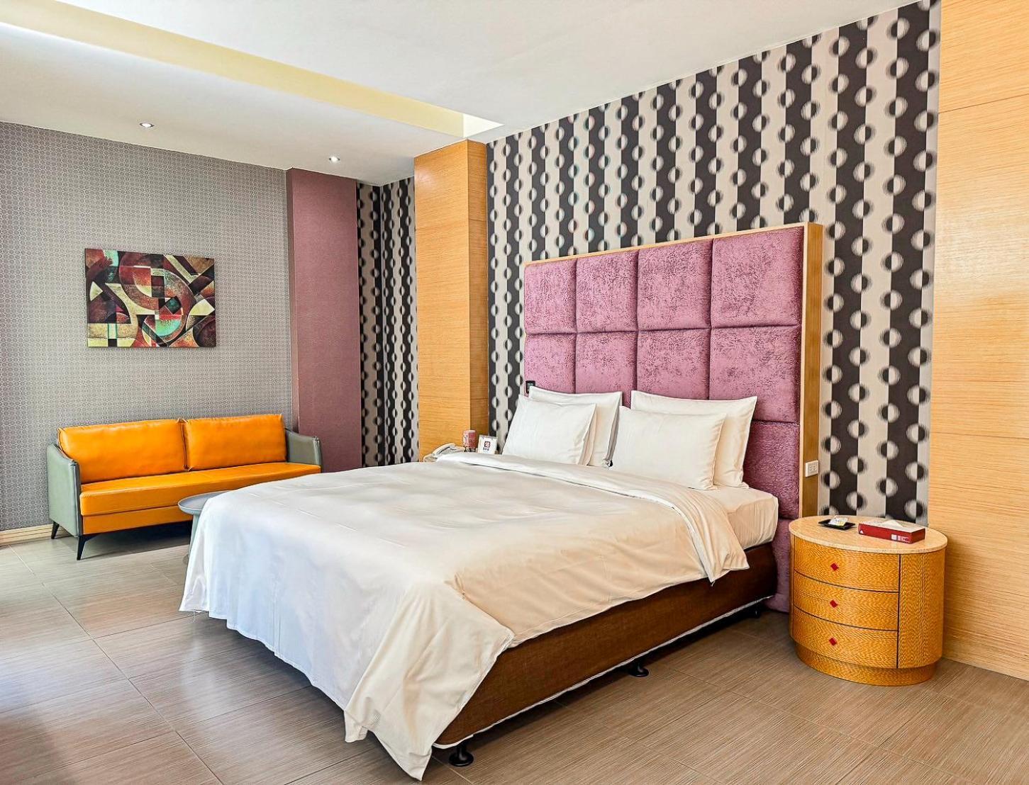 All-Ur Boutique Motel -Chia Yi Branch Цзяи Экстерьер фото
