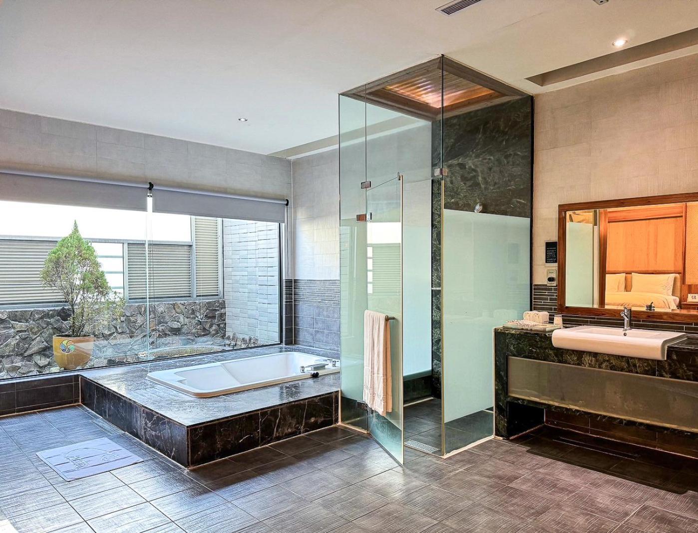 All-Ur Boutique Motel -Chia Yi Branch Цзяи Экстерьер фото