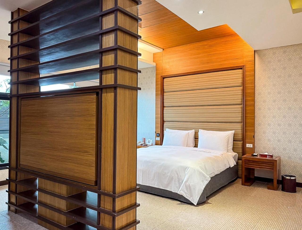 All-Ur Boutique Motel -Chia Yi Branch Цзяи Экстерьер фото
